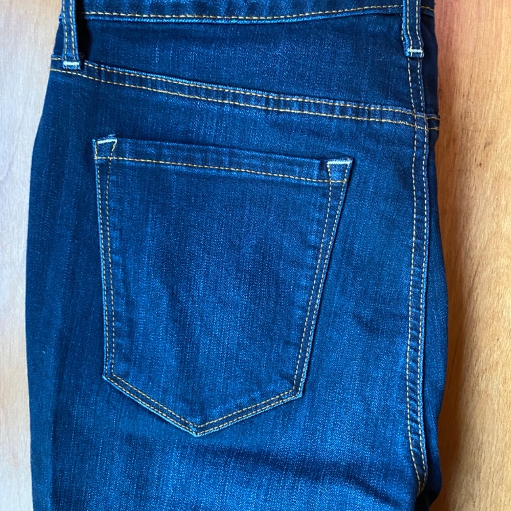 Jessica Simpson High Rise Jeans - Picture 6 of 9